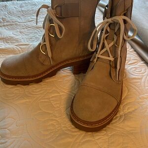 Sorel Women's Beige Lace-Up Boots